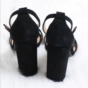 Steve Madden Shoes - Steve Madden Ankle Strapped Carrson Sandals Steve Madden Shoes - Steve Madden Ankle Strapped Carrson Sandals